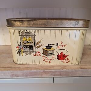 1970s Vintage bread tin